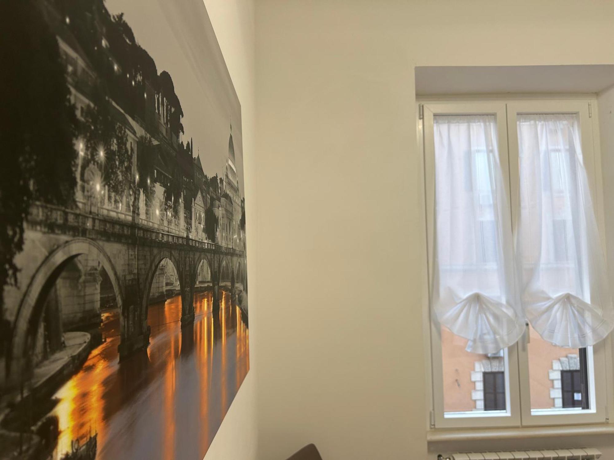 Leonard Vatican House — Photos 1